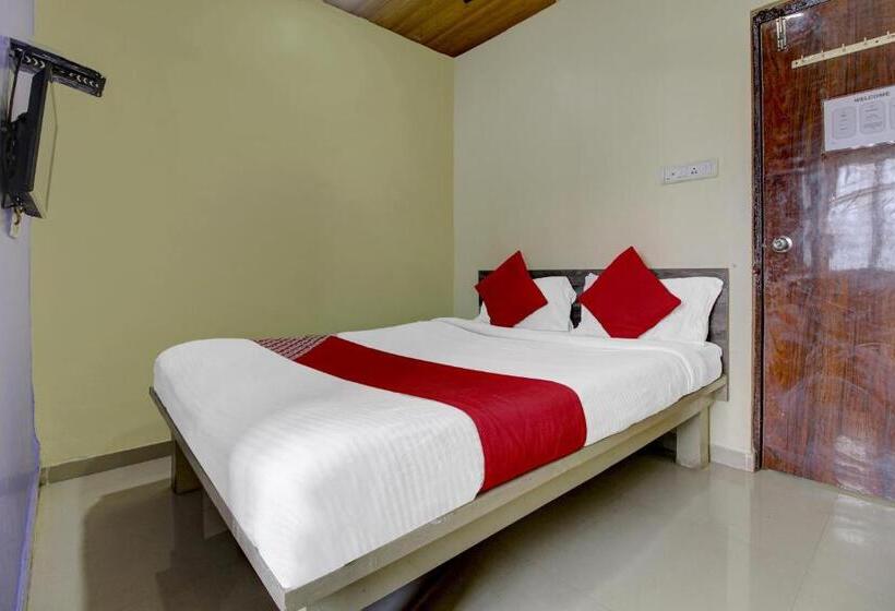 غرفة كلاسيكية ثلاثية, Flagship Shrusti Lodge