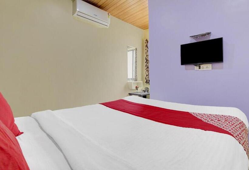 غرفة كلاسيكية ثلاثية, Flagship Shrusti Lodge