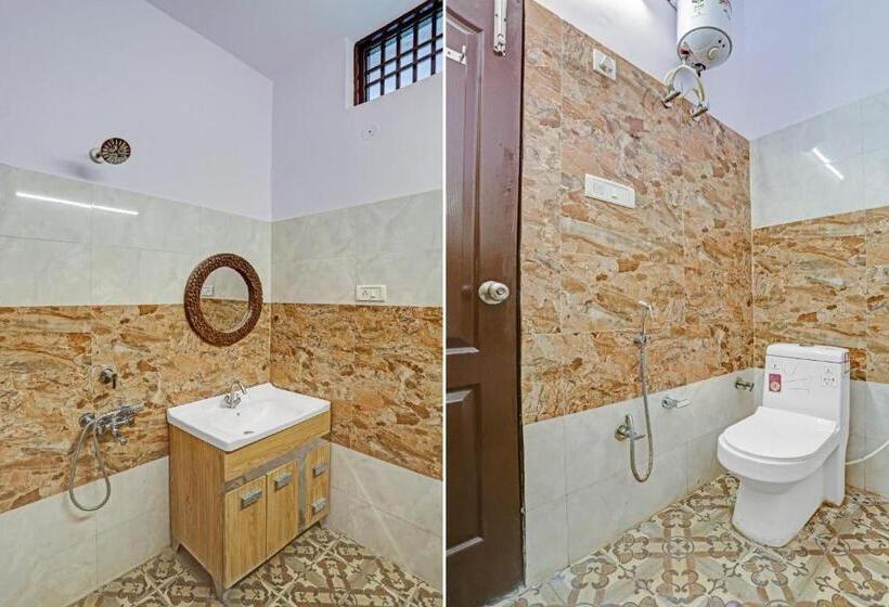 חדר קלאסי לשלושה, Oyo Sehgal Farms