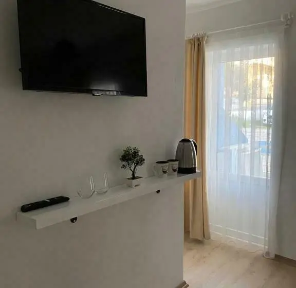 Basic Kolmen Hengen Huone, Lemon Ada Butik Otel