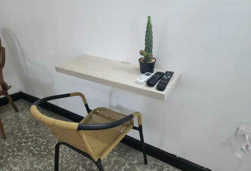 غرفة عائلية, Room In Guest Room   M3 J Room In The Historic Center With Air Conditioning Wifi