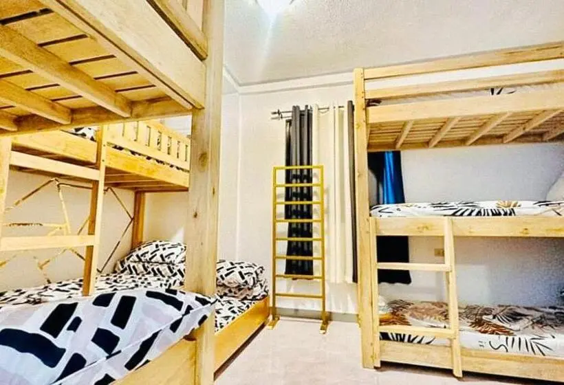 Perhehuone, Reddoorz Plus @ Remarkable Hotel Alcala Pangasinan