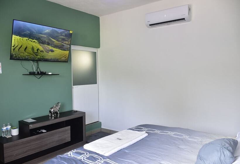 デラックスルーム, Bacaanda