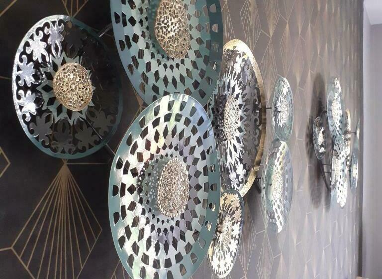 스탠다드 트리플 룸, Hôtel De Guise Sarl