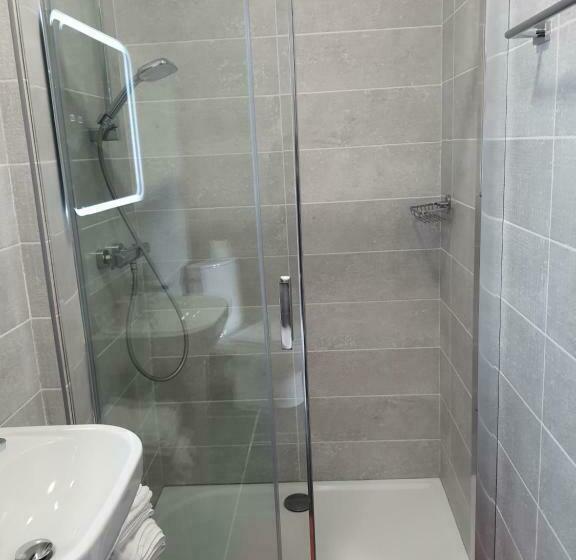 스탠다드 룸, Hôtel De Guise Sarl