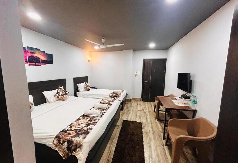 Трехместный Номер Deluxe, Jd Grand Inn