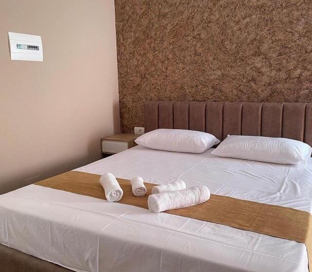 חדר סטנדרט עם מרפסת, Lider