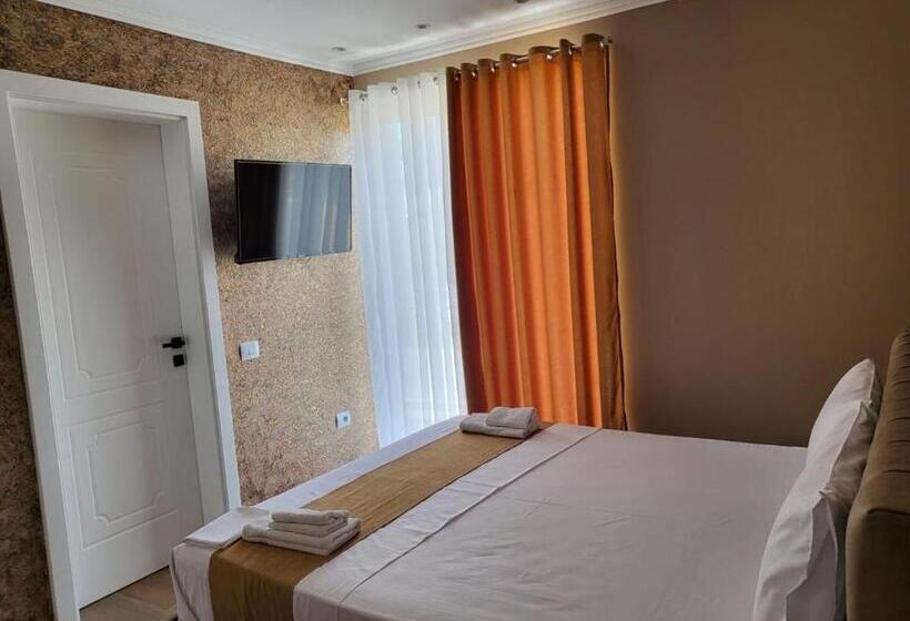 חדר סטנדרט נוף לגינה, Lider