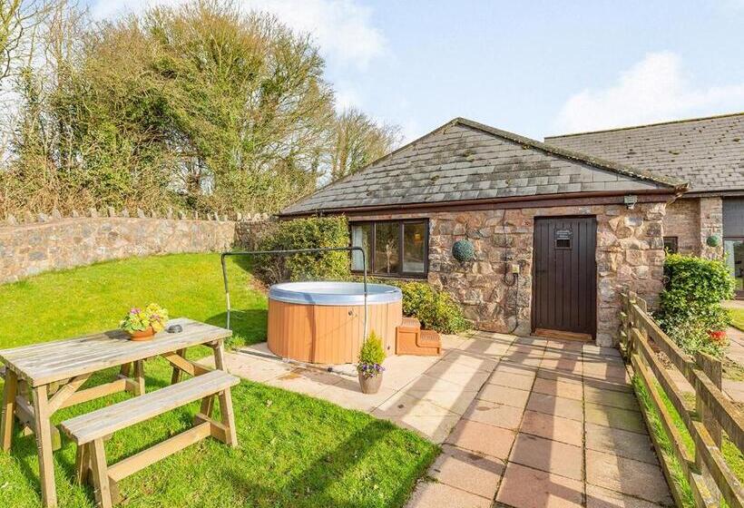 침실 1개 주택, Whipcott Water