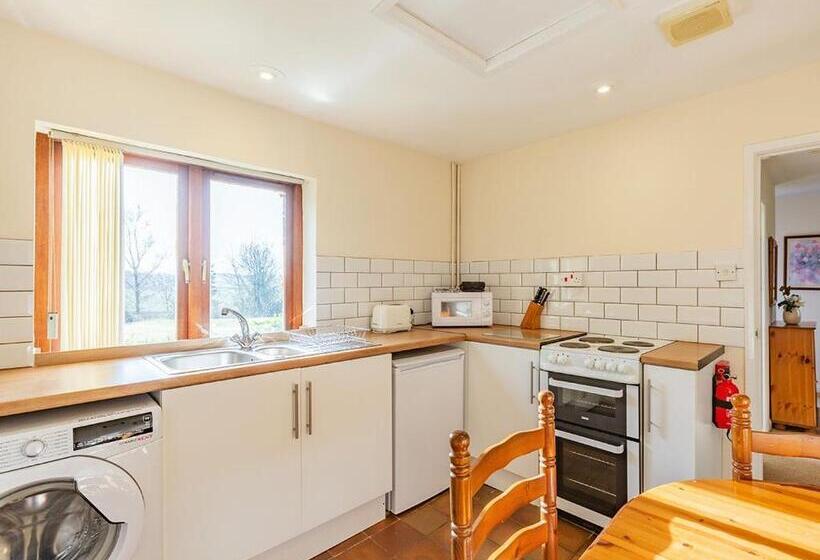 침실 1개 주택, Whipcott Water