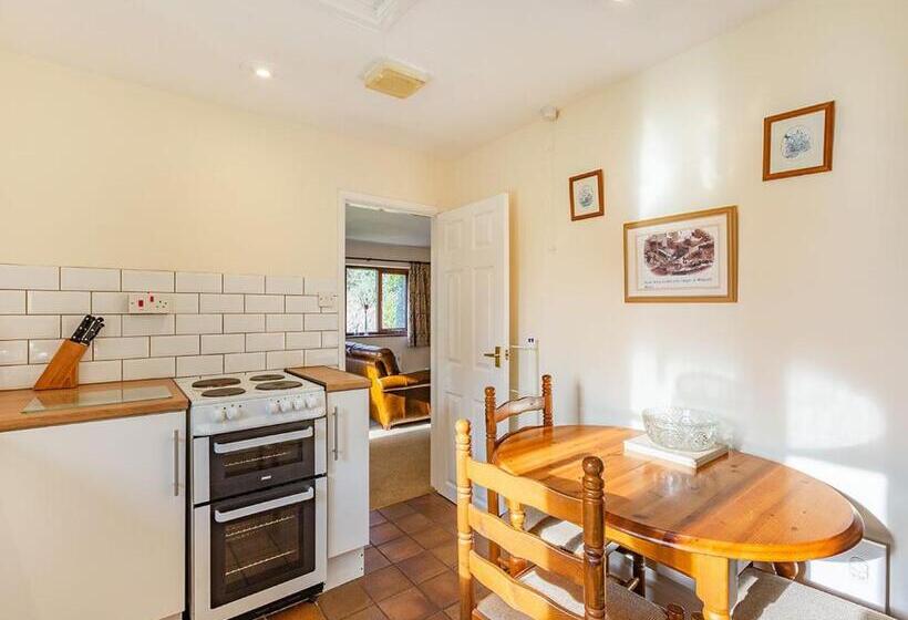 침실 1개 주택, Whipcott Water