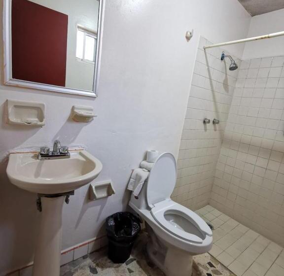 スタンダードルーム, Empalme Inn