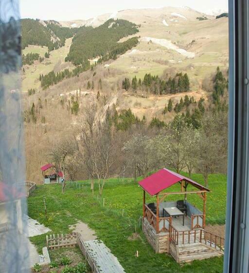 חדר סטנדרט לארבעה, Hamsi̇köy Cennet Bahçesi̇ Otel & Restaurant