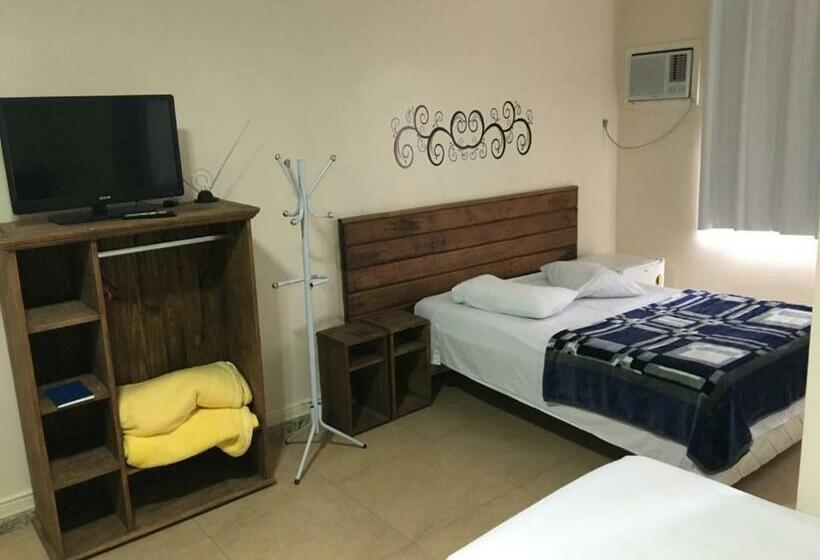 חדר סופריור לארבעה, Big