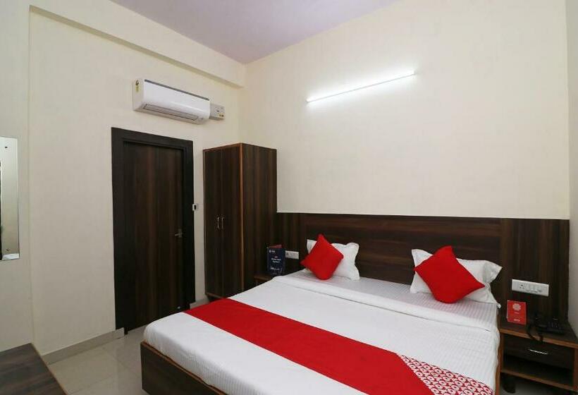 三人经典房间, Oyo Grand Sudershan Hs