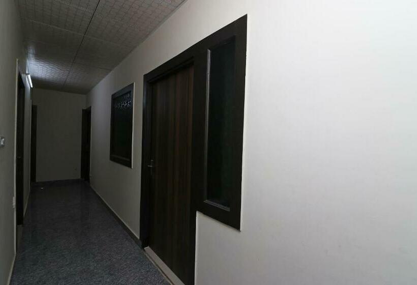 三人经典房间, Oyo Grand Sudershan Hs