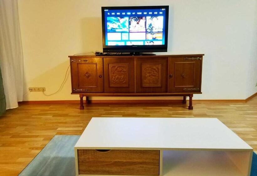 Апартаменты 1 Спальня Нижний Этаж, Sonnige Eg_wohnung Mit Garten Terr