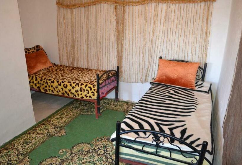 Номер Стандарт, Gite D Etape Sidi Flah