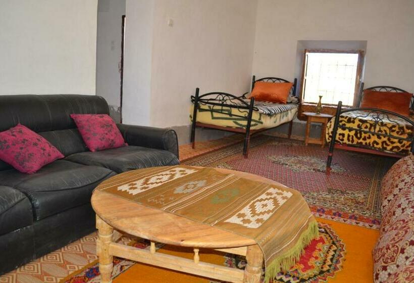 Семейный Номер, Gite D Etape Sidi Flah