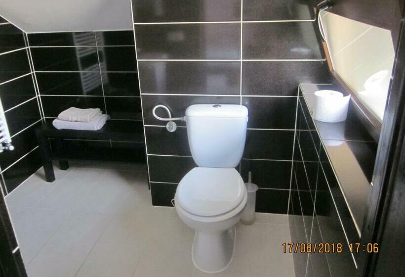 家庭间, La Belle Vie