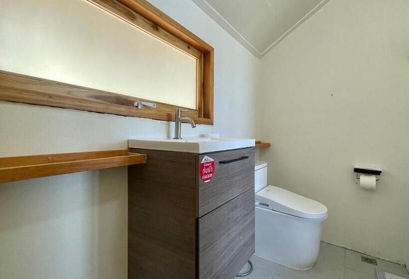 Standard Room Sea View with Balcony, Tantawan Sea View Residence 山海居
