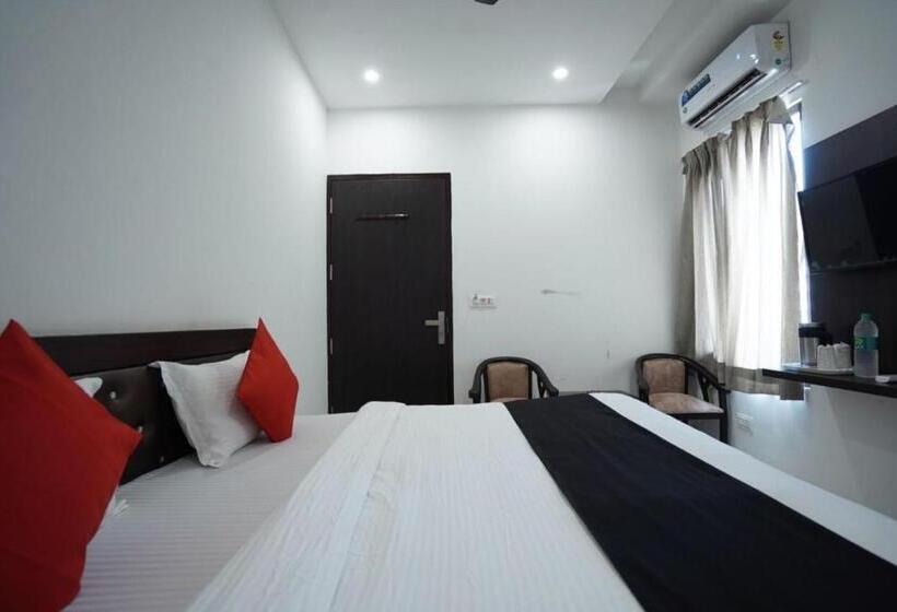 Номер Стандарт, Star Inn