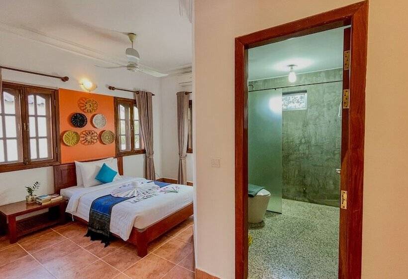 اتاق خانوادگی تودرتو, Villa Indochine D Angkor