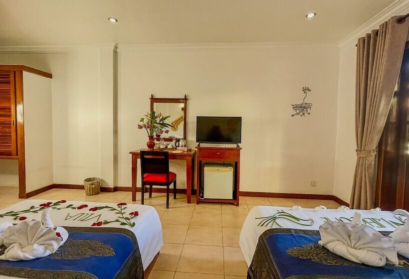 בקתה עם נוף לבריכה, Villa Indochine D Angkor