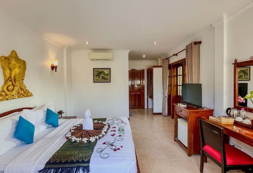 בקתה עם נוף לבריכה, Villa Indochine D Angkor