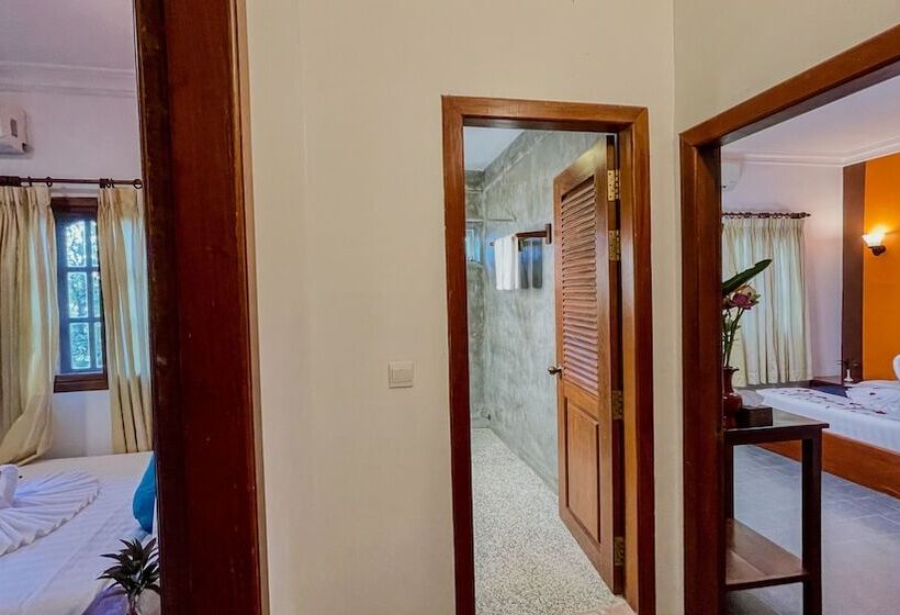 اتاق خانوادگی تودرتو, Villa Indochine D Angkor