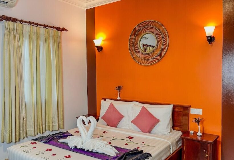 اتاق خانوادگی تودرتو, Villa Indochine D Angkor
