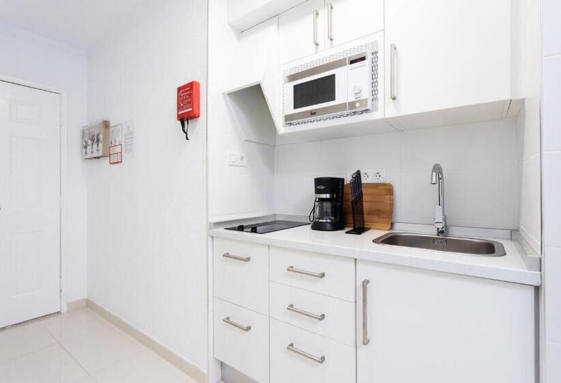 شقة غرفة واحدة, Listen The Stars 505   Los Cristianos