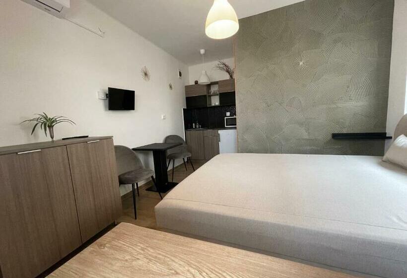 Студия Стандарт, New Beachapartman