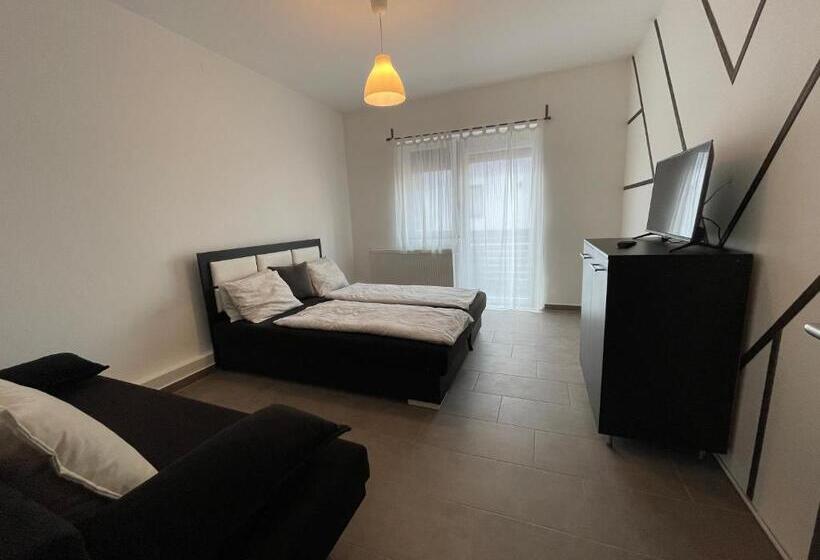 سوئیت پنت هاوس, New Beachapartman