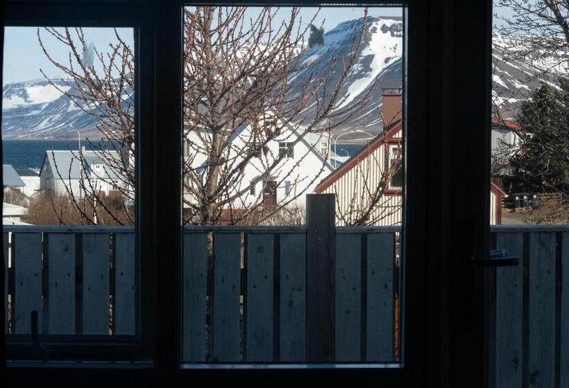 バルコニー付きスタンダードルーム, The Guesthouse By The Fjord