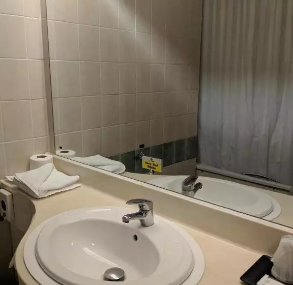 Perhehuone Kerrossängyt, Best Western Ipswich