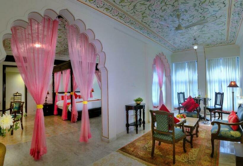 수피리어 스위트, Anuraga Palace