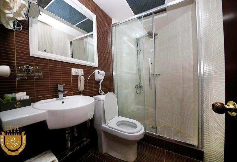 اتاق کلاسیک سه تخته, Borjomi Palace Health & Spa Center