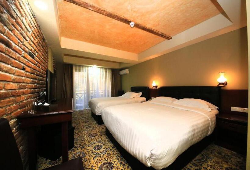 اتاق کلاسیک سه تخته, Borjomi Palace Health & Spa Center