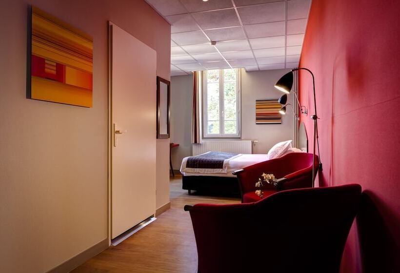 חדר סטנדרט לשלושה, Domaine Lyon Saint Joseph