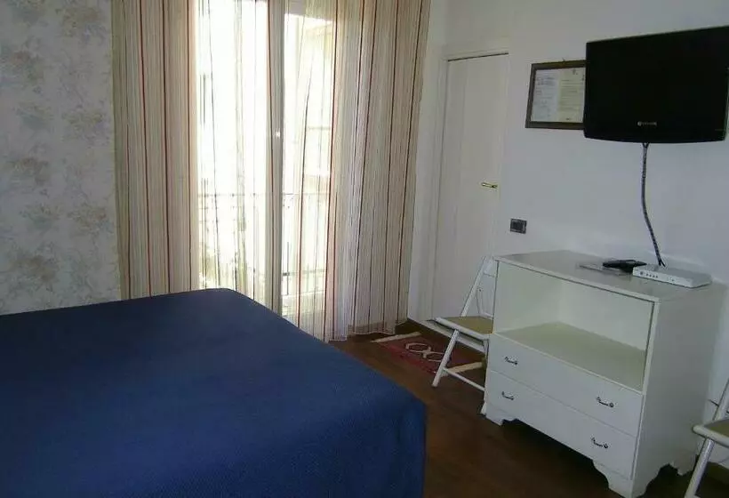 Standard Room, Galassi
