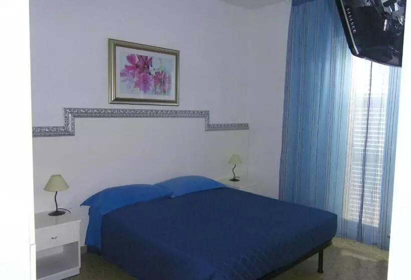 Standard Room, Galassi