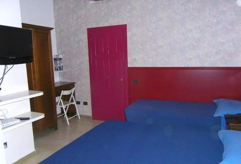 Standard Triple Room, Galassi