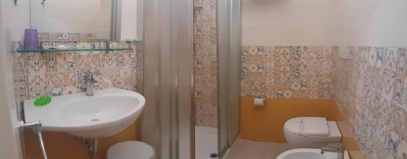 Habitación Economy, Galassi