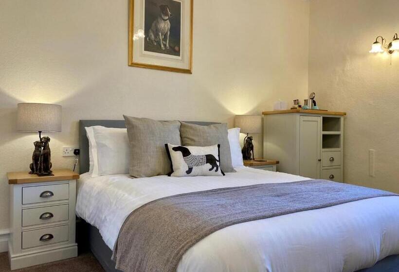 스탠다드 룸 킹사이즈 침대, Harts Head