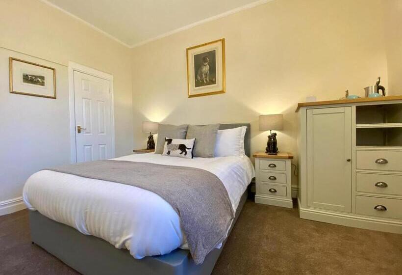 스탠다드 룸 킹사이즈 침대, Harts Head