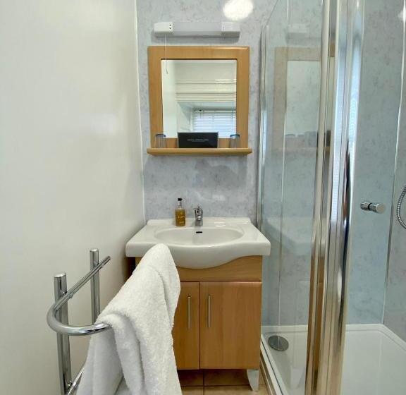 스탠다드 룸 킹사이즈 침대, Harts Head