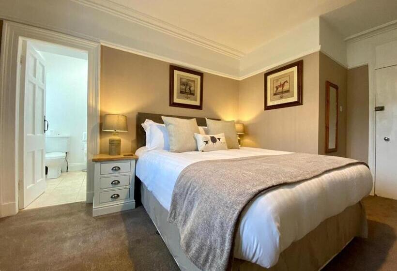 스탠다드 룸 킹사이즈 침대, Harts Head