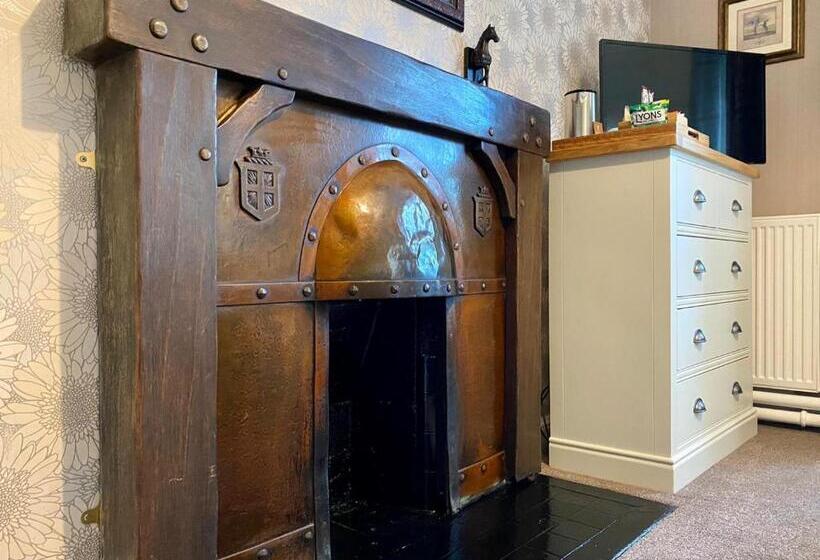 스탠다드 룸 킹사이즈 침대, Harts Head