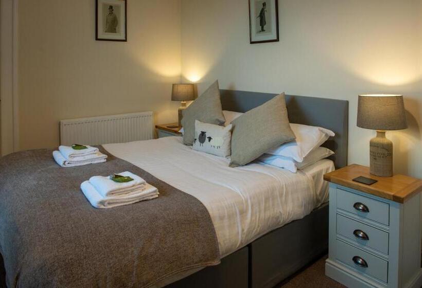 스탠다드 룸 킹사이즈 침대, Harts Head